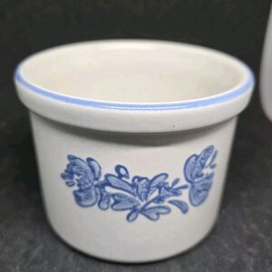 Vintage Pfaltzgraff Yorktowne Ramekin Miniature Crock Custard Salt Cup #920